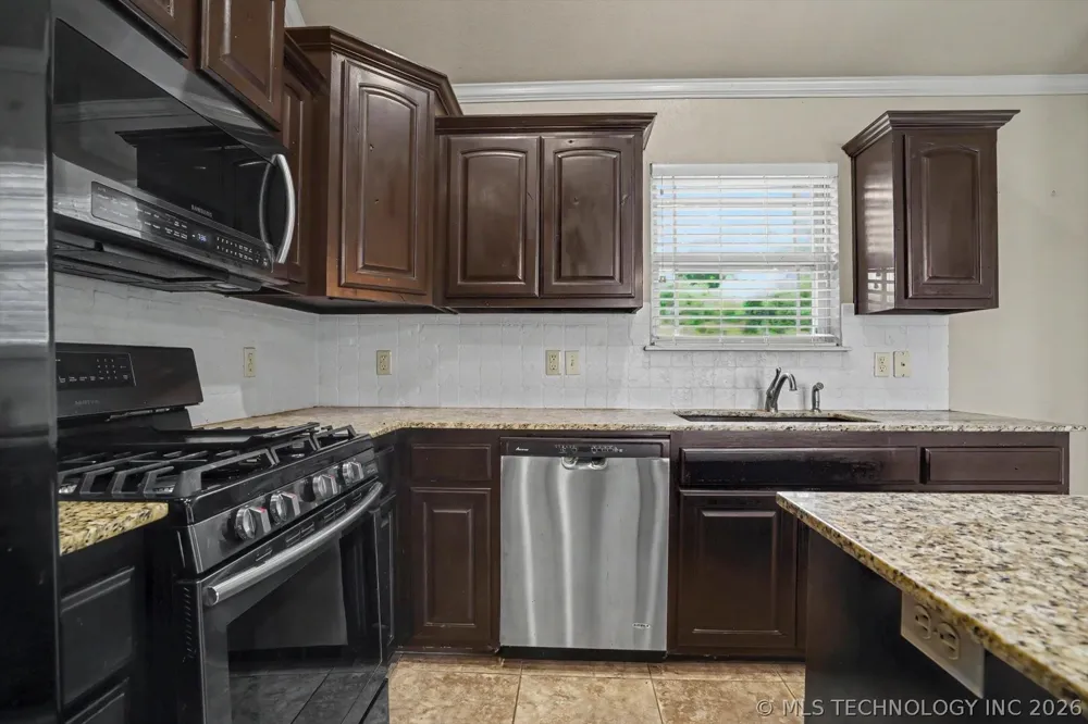 13405 S Poplar Street Glenpool, OK 74033