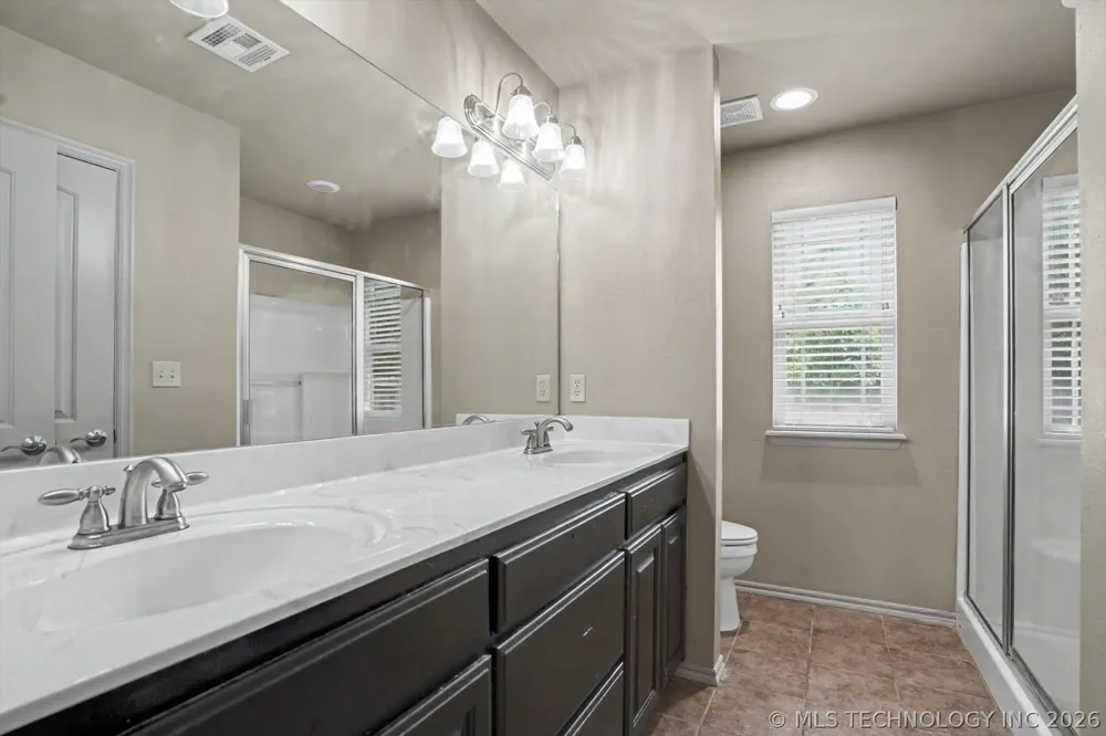 13405 S Poplar Street Glenpool, OK 74033