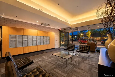 432 S Washington Avenue #806