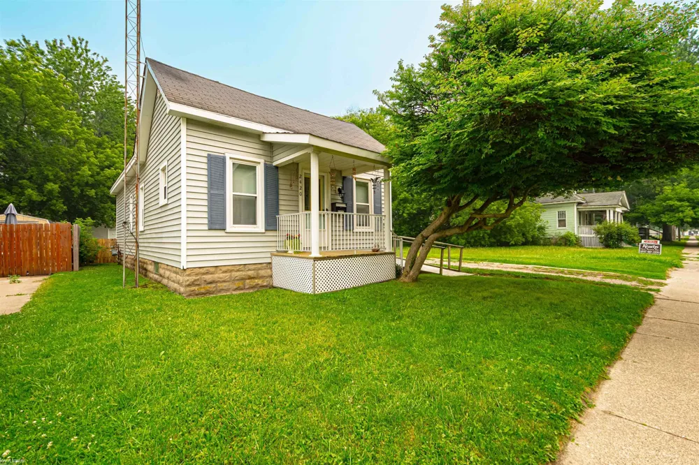 2420 Stone Street Port Huron City, MI 48060