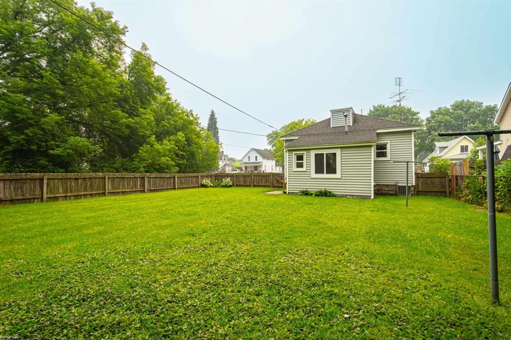 2420 Stone Street Port Huron City, MI 48060