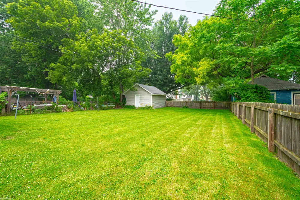 2420 Stone Street Port Huron City, MI 48060