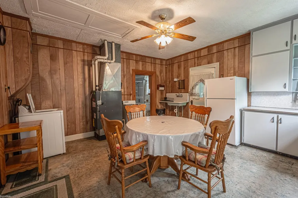 2420 Stone Street Port Huron City, MI 48060
