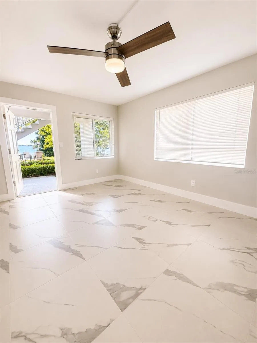 295 110TH AVENUE #1 St Petersburg, FL 33706