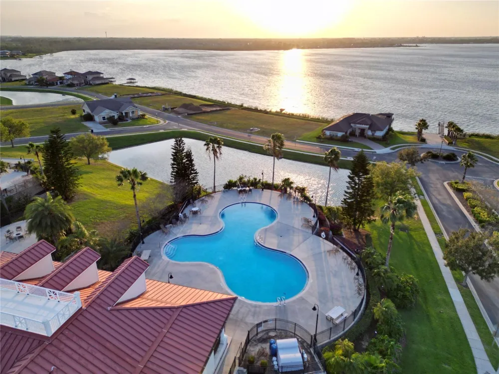 210 SPRING AZURE DRIVE Lake Alfred, FL 33850