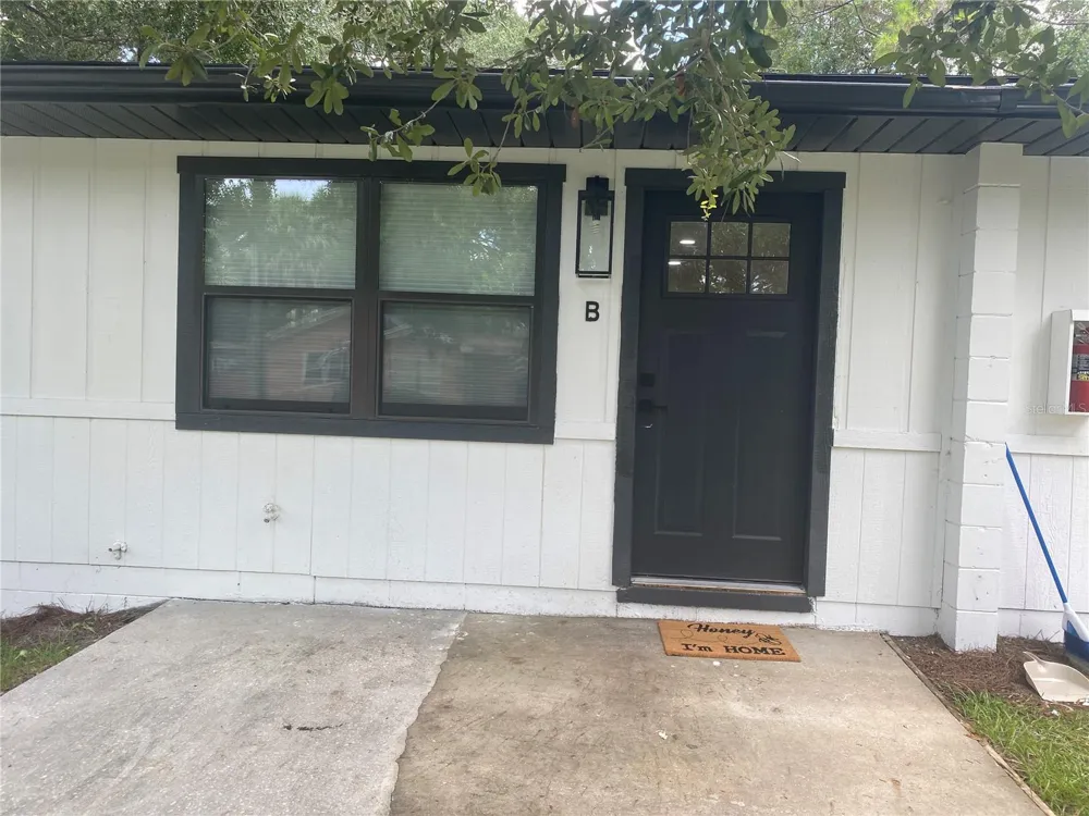 704 ANGELINA LANE #B Lakeland, FL 33801