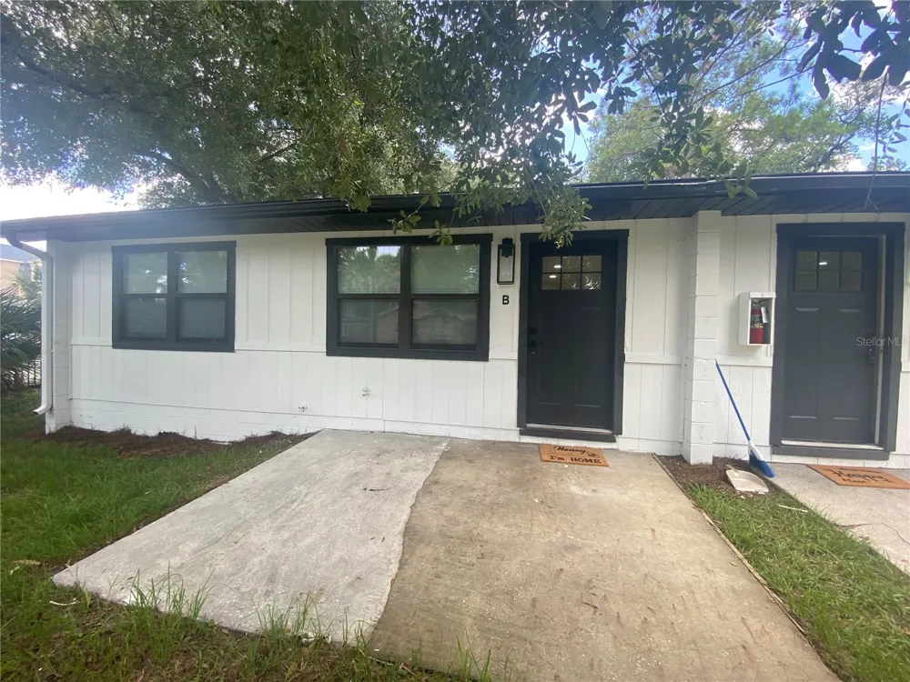704 ANGELINA LANE #B Lakeland, FL 33801