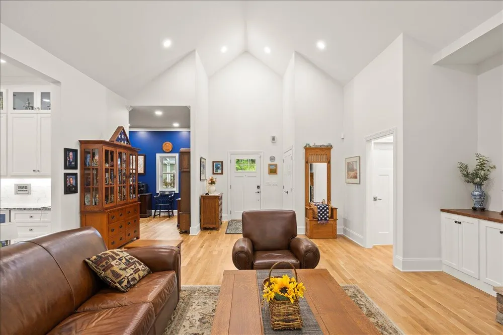 3710 River Road Decatur, TN 37322