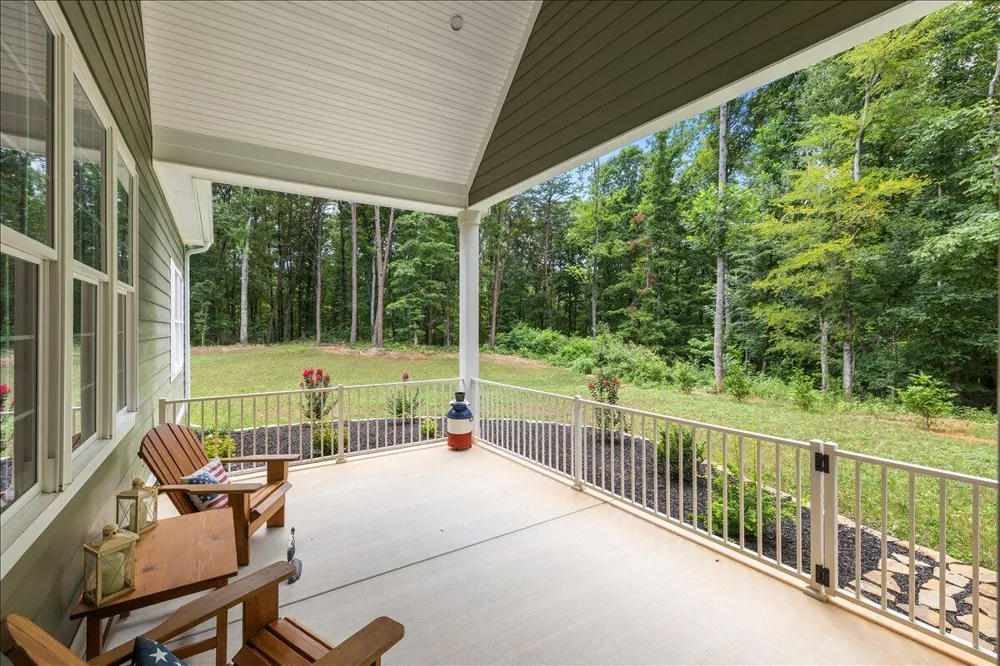 3710 River Road Decatur, TN 37322