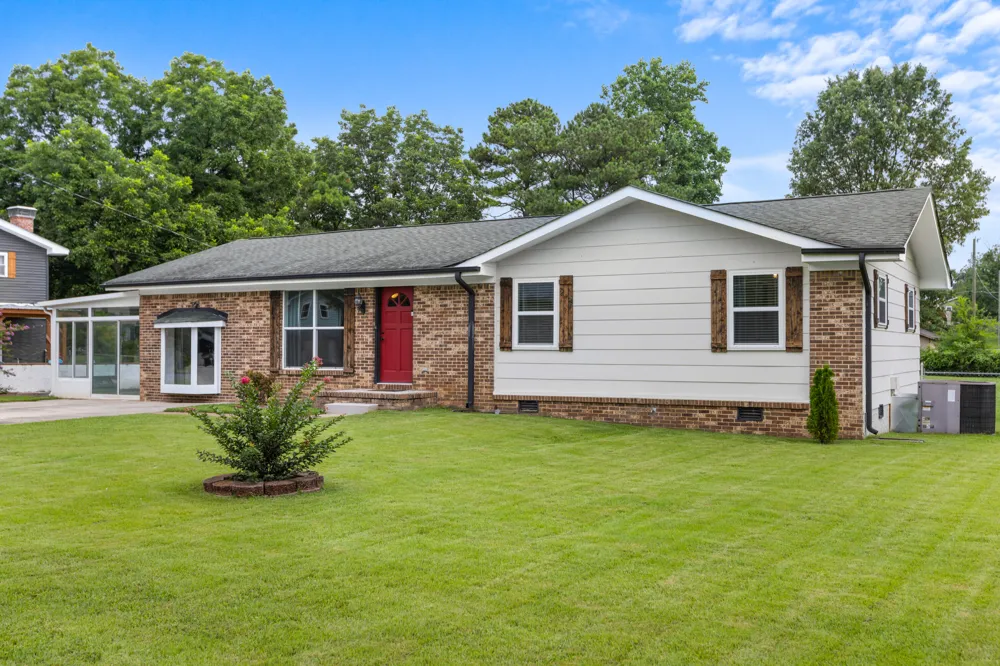 582 Pinewood Circle Fort Oglethorpe, GA 30742