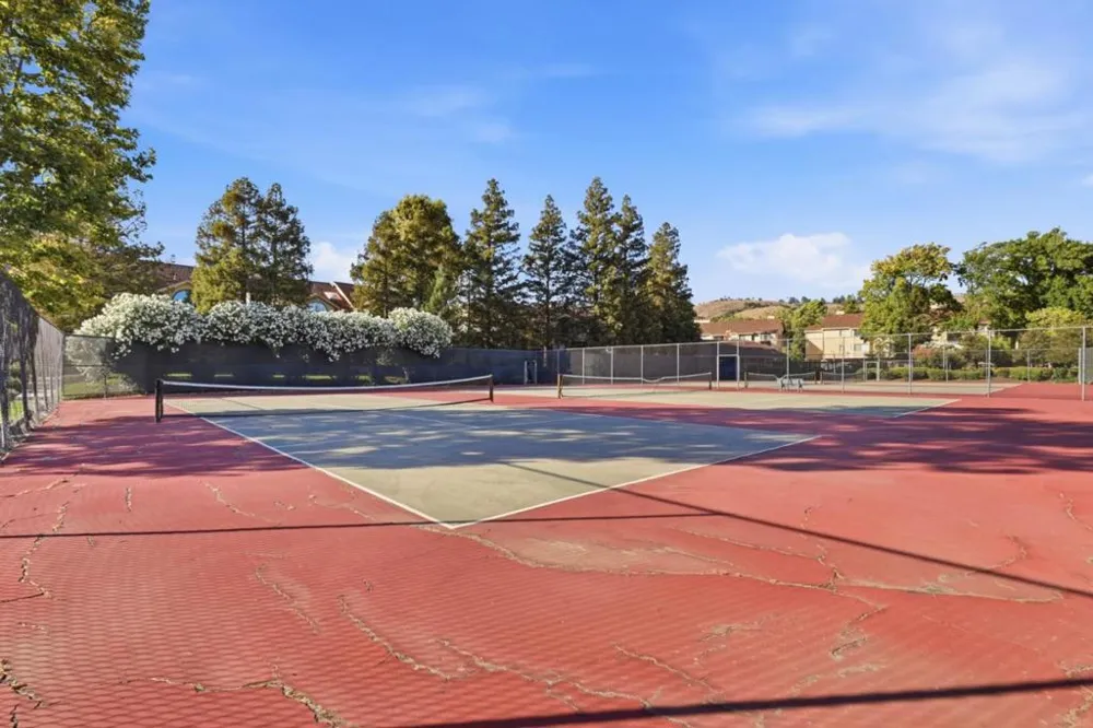 2163 Darnis Circle Morgan Hill, CA 95037