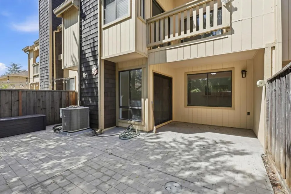 2163 Darnis Circle Morgan Hill, CA 95037