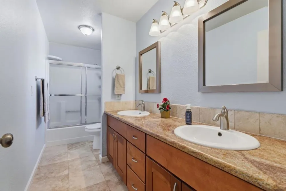 2163 Darnis Circle Morgan Hill, CA 95037