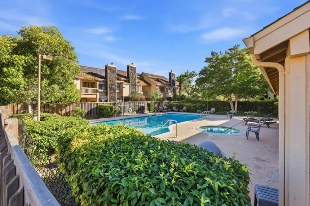 2163 Darnis Circle Morgan Hill, CA 95037