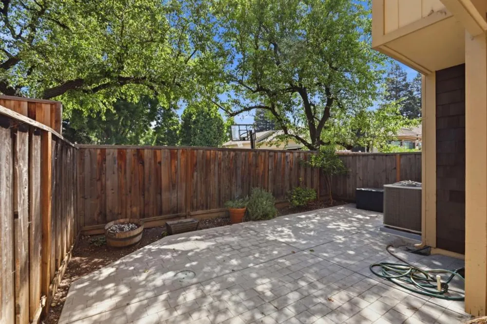 2163 Darnis Circle Morgan Hill, CA 95037