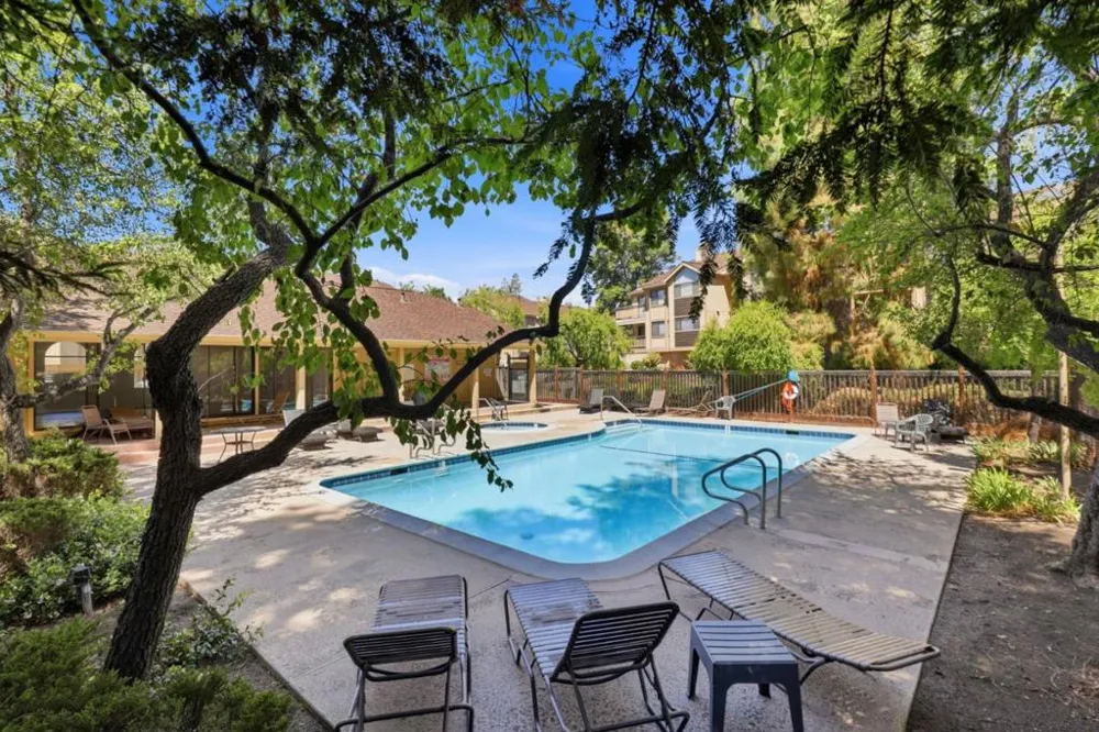 2163 Darnis Circle Morgan Hill, CA 95037
