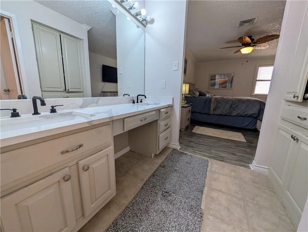 1400 Ocean Drive #1002C Corpus Christi, TX 78404