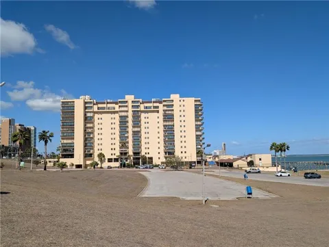 1400 Ocean Drive #1002C
