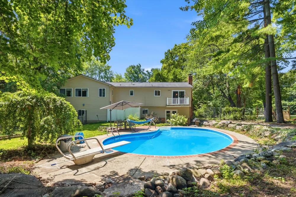 7737 Collingwood Drive Genoa Township, MI 48114