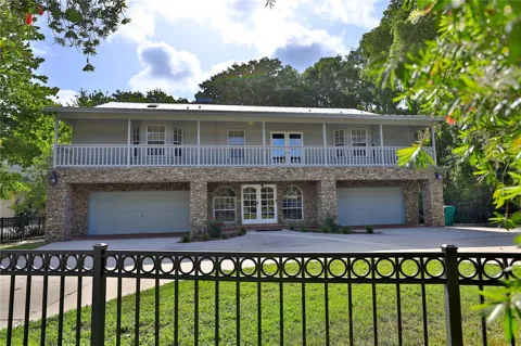 11685 E BLUE COVE DRIVE