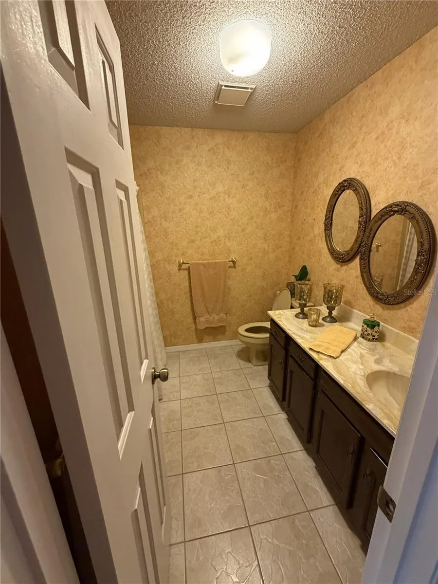 3925 SE 17TH STREET ocala, FL 34471