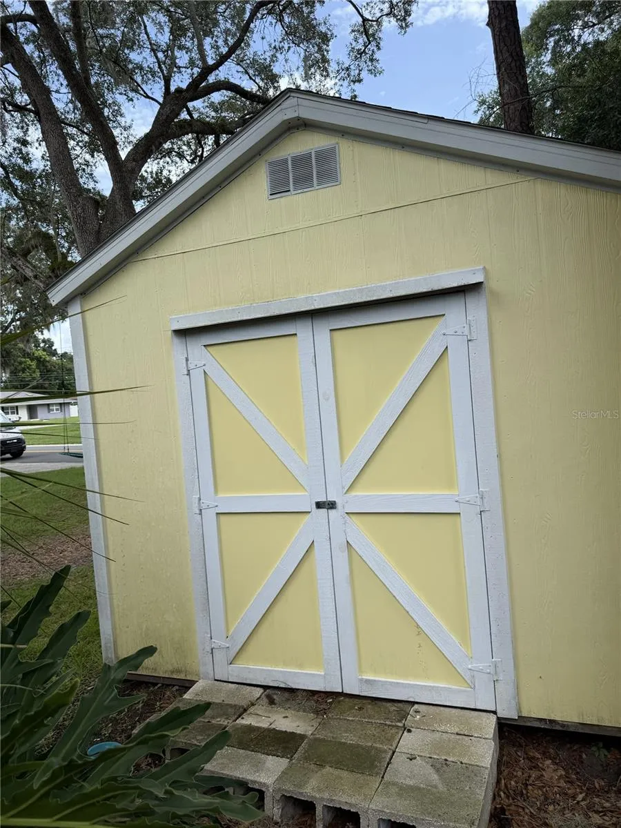 3925 SE 17TH STREET ocala, FL 34471