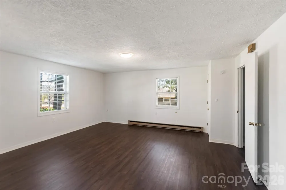 25 Montview Circle Brevard, NC 28712