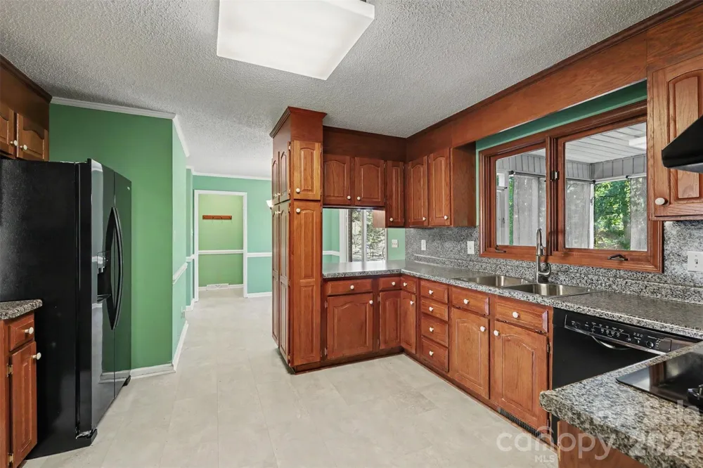 121 Country Creek Drive Kings Mountain, NC 28086