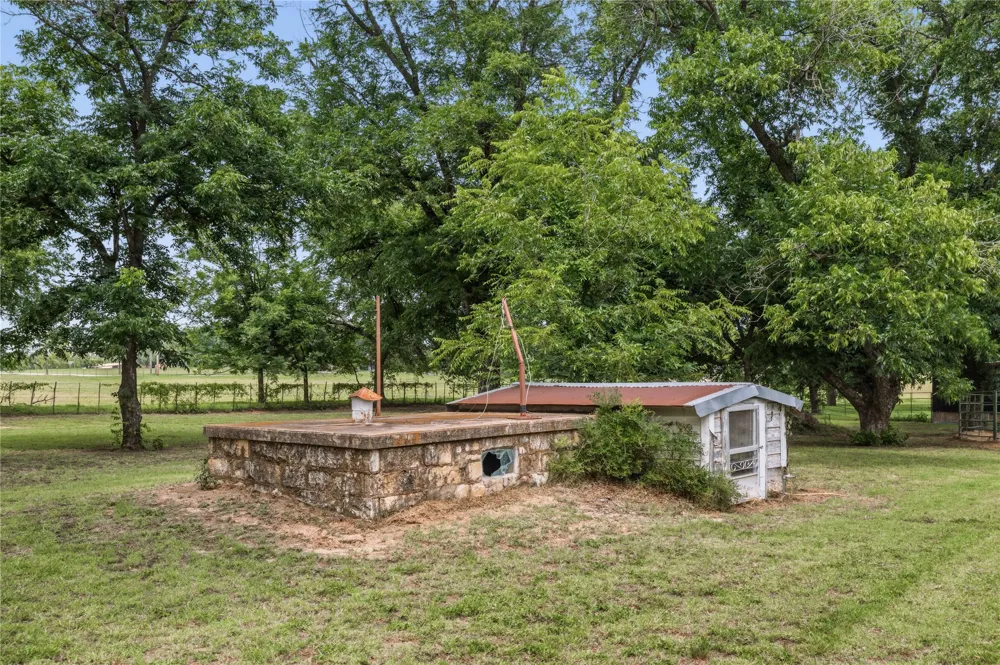 304 Victor Street Comanche, TX 76442