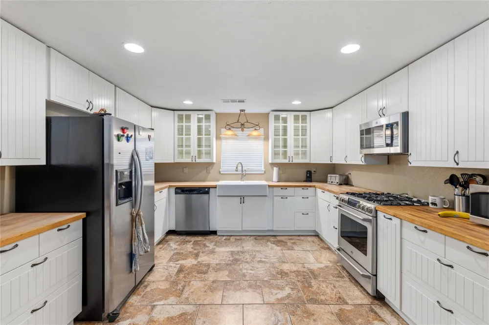 304 Victor Street Comanche, TX 76442