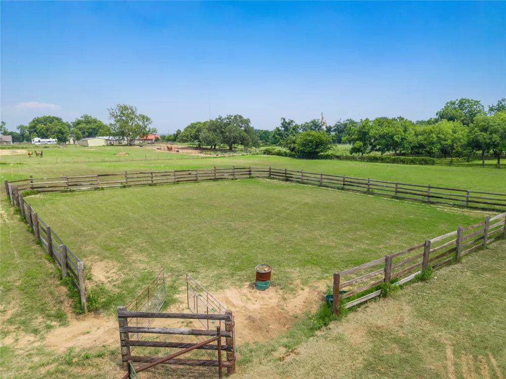 304 Victor Street Comanche, TX 76442