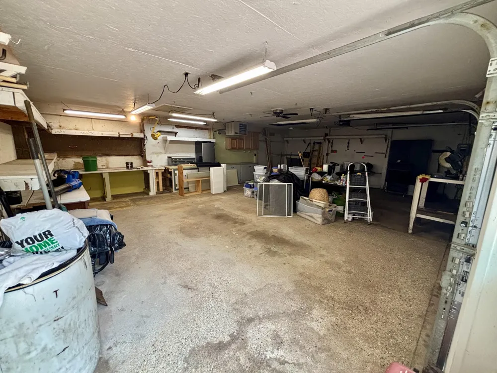 8464 15 Mile Road Paris, MI 49338