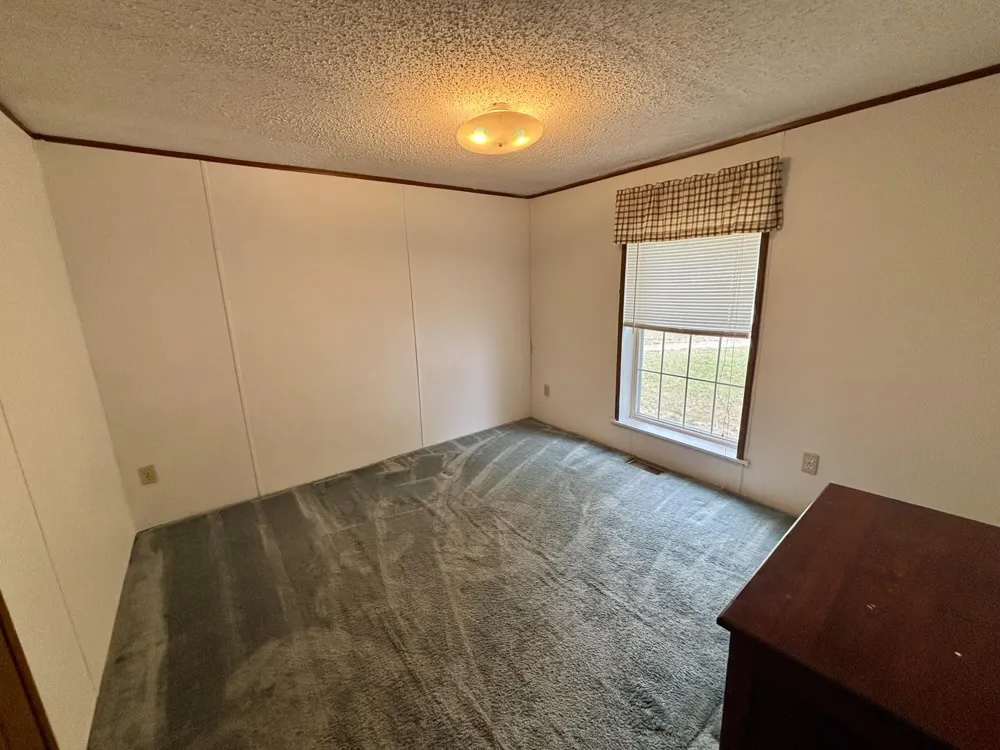8464 15 Mile Road Paris, MI 49338
