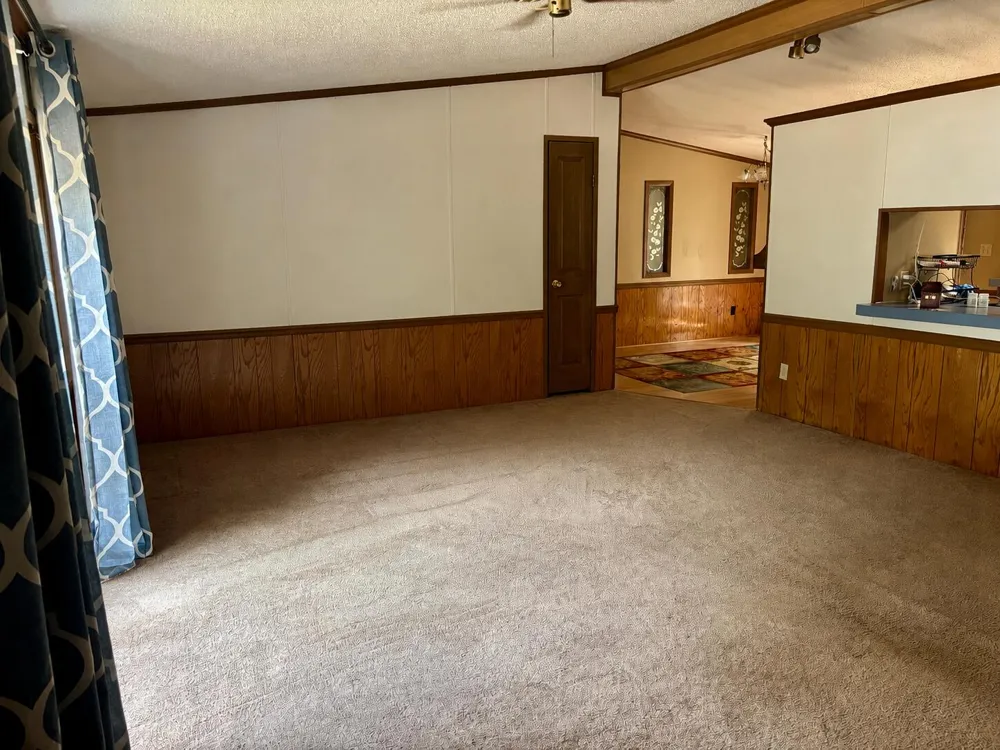 8464 15 Mile Road Paris, MI 49338