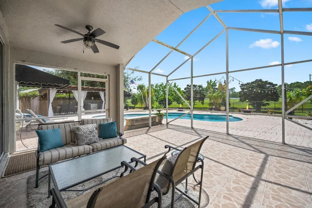 133 Nottingham Road Royal Palm Beach, FL 33411