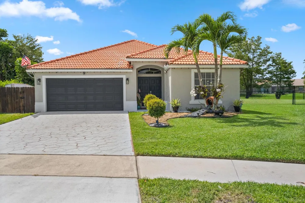 133 Nottingham Road Royal Palm Beach, FL 33411