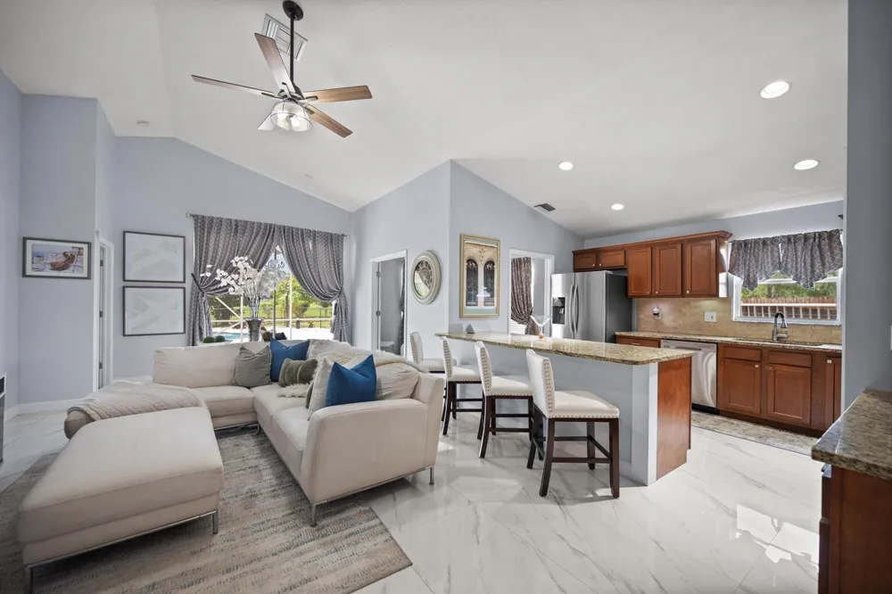 133 Nottingham Road Royal Palm Beach, FL 33411