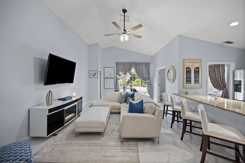 133 Nottingham Road Royal Palm Beach, FL 33411