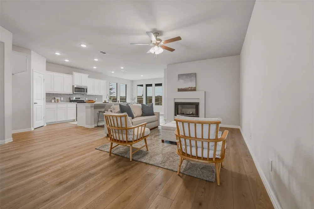3401 Helena Street Gainesville, TX 76240