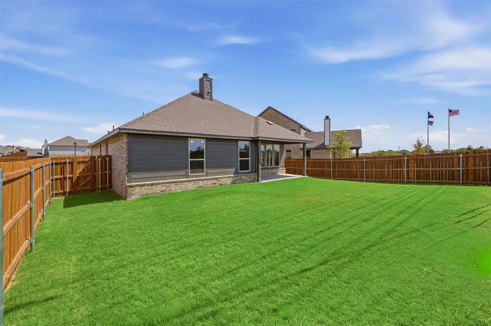 3401 Helena Street Gainesville, TX 76240