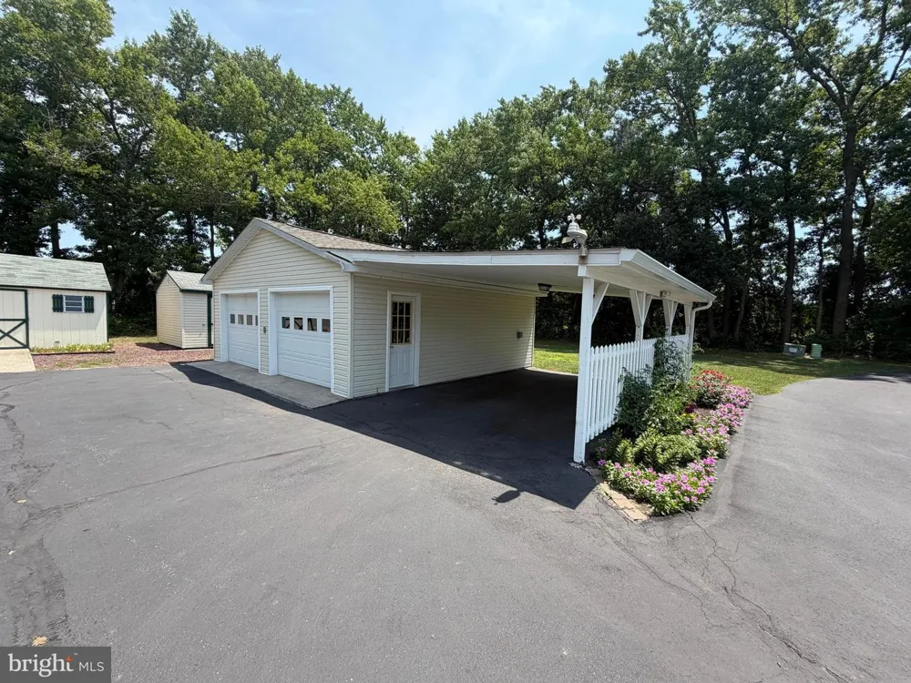 33605 GROVERS LANE Frankford, DE 19945