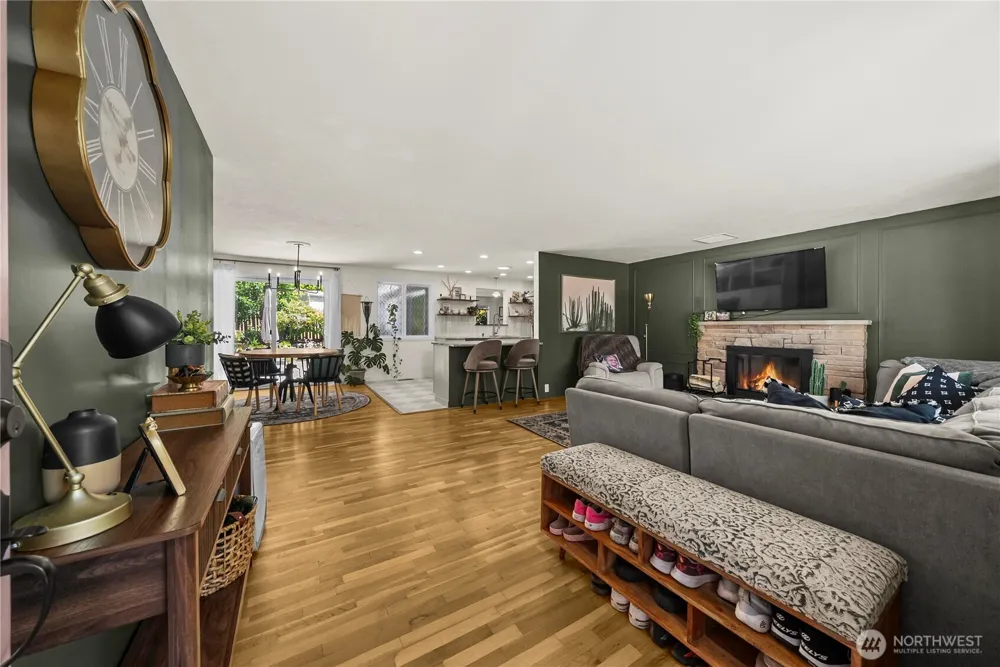 3517 Oas Drive W University Place, WA 98466