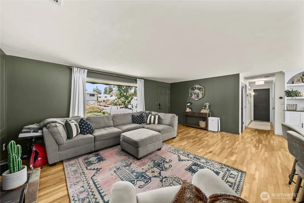 3517 Oas Drive W University Place, WA 98466