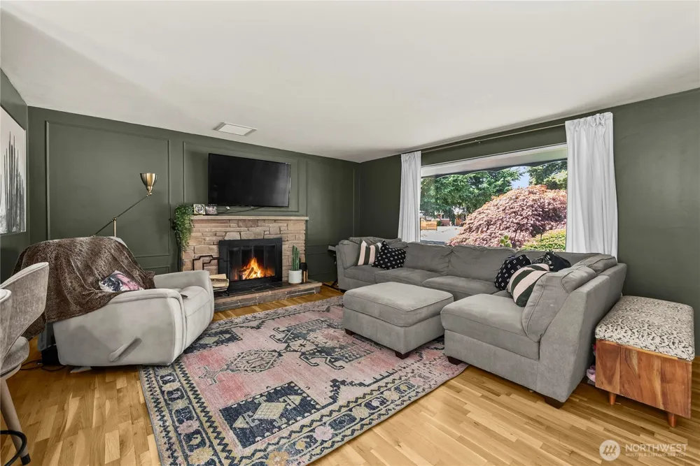 3517 Oas Drive W University Place, WA 98466