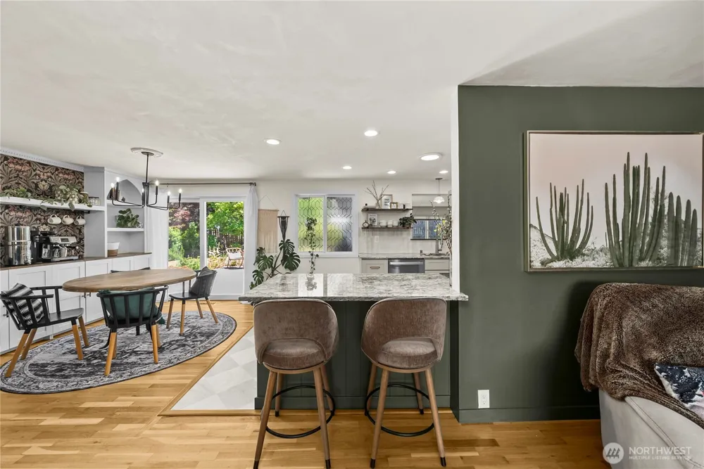 3517 Oas Drive W University Place, WA 98466