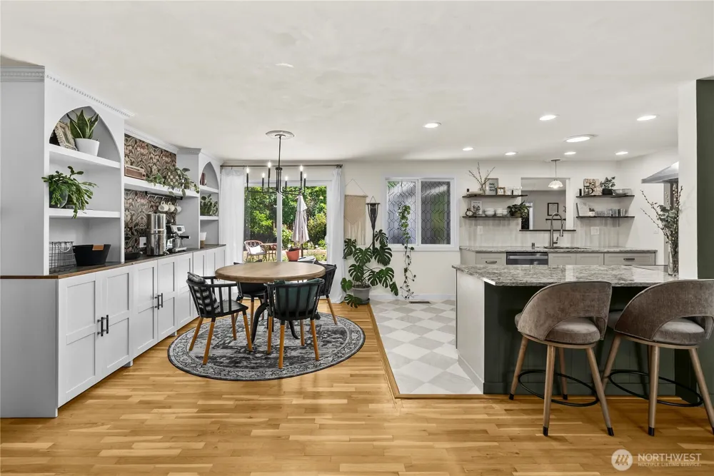 3517 Oas Drive W University Place, WA 98466