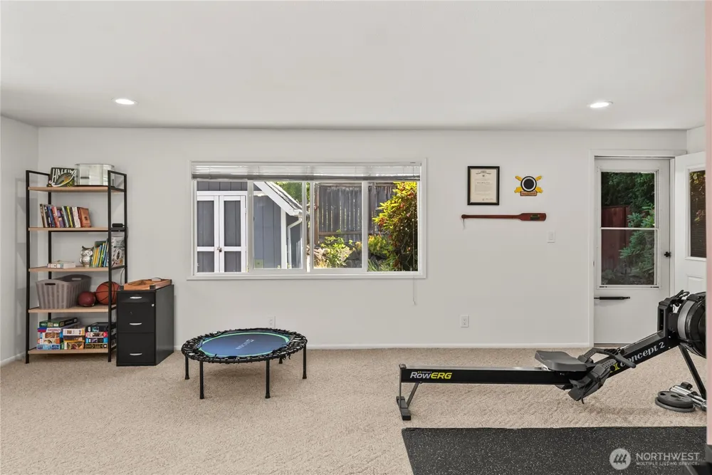 3517 Oas Drive W University Place, WA 98466