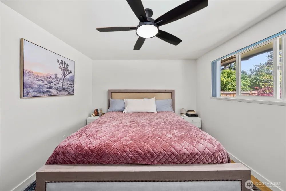 3517 Oas Drive W University Place, WA 98466