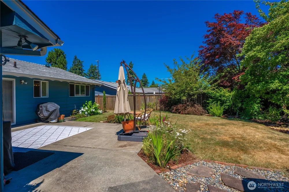 3517 Oas Drive W University Place, WA 98466