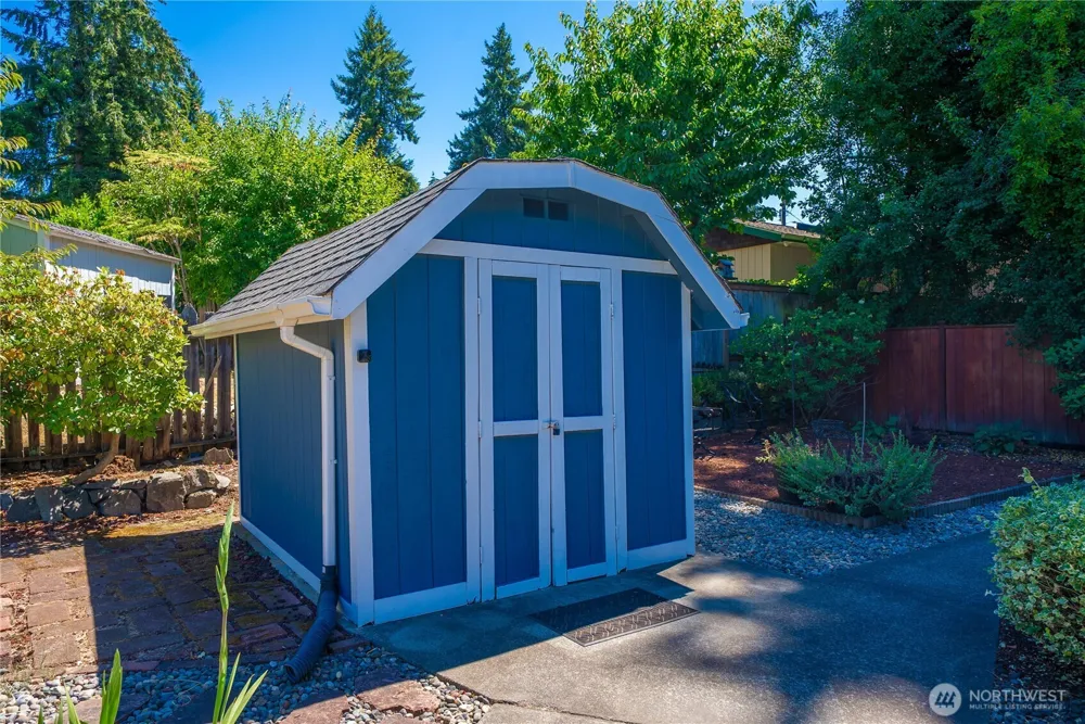 3517 Oas Drive W University Place, WA 98466
